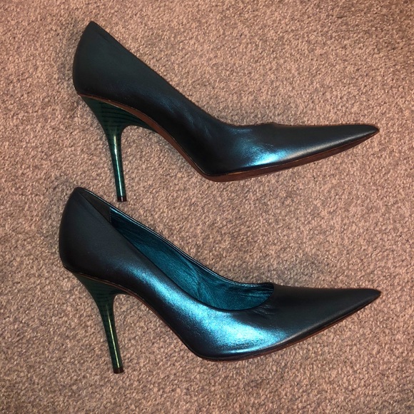 Metallic teal mermaid pumps size 6 🧜🏽‍♀️🤍 - Picture 7 of 17